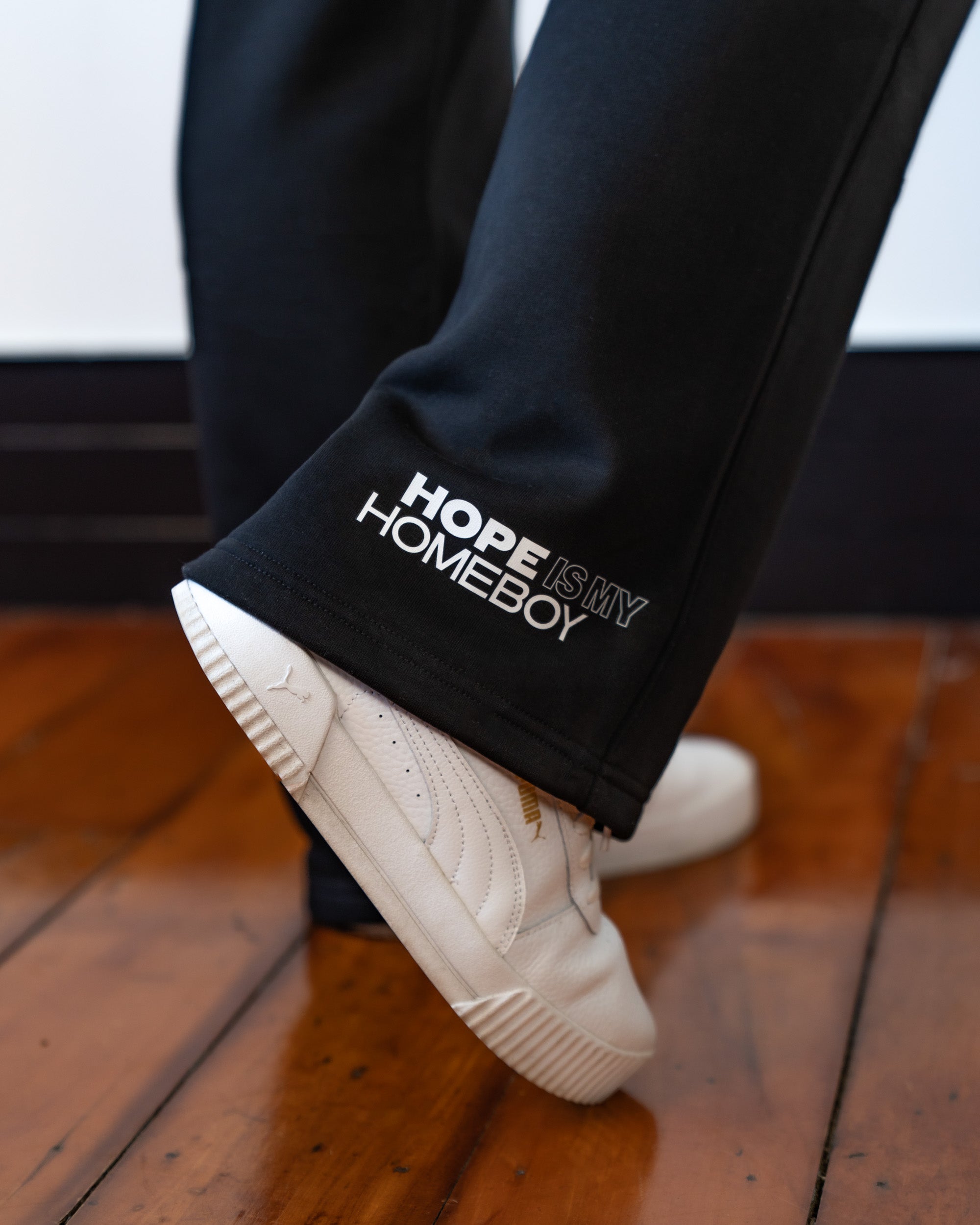 YAE Cuffless Track Pants | Woman's