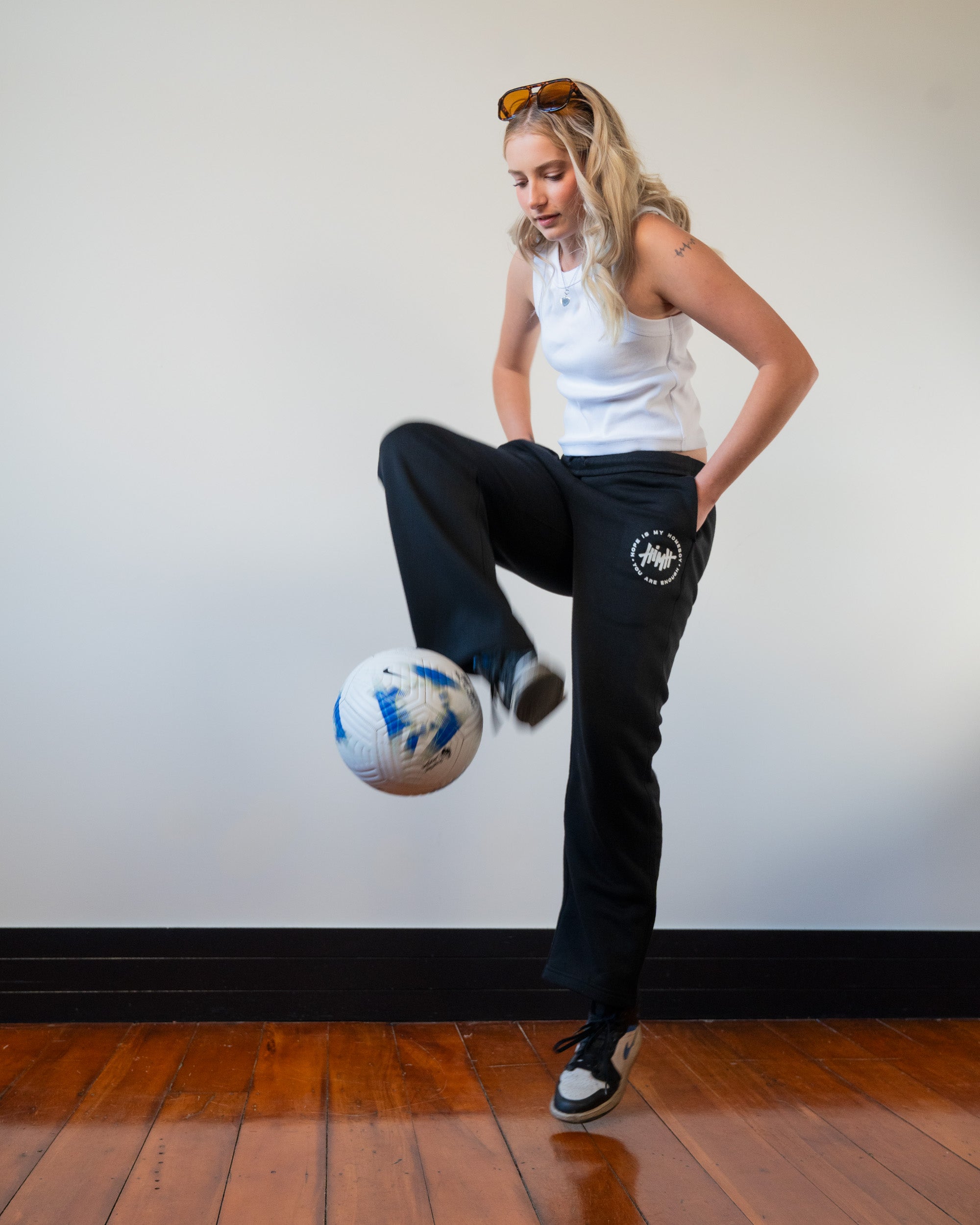 YAE Cuffless Track Pants | Woman's